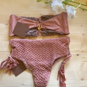 Meet your Posher, Helen